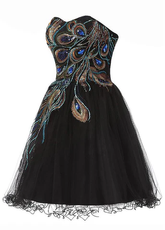 Vestido de cóctel corto elegante de tul satinado con cuentas y escote corazón, corte A, vestido negro para fiesta de bienvenida Y8483